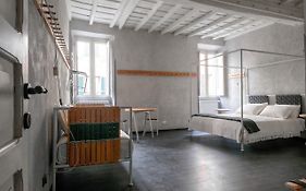 Hostal Urbana 47